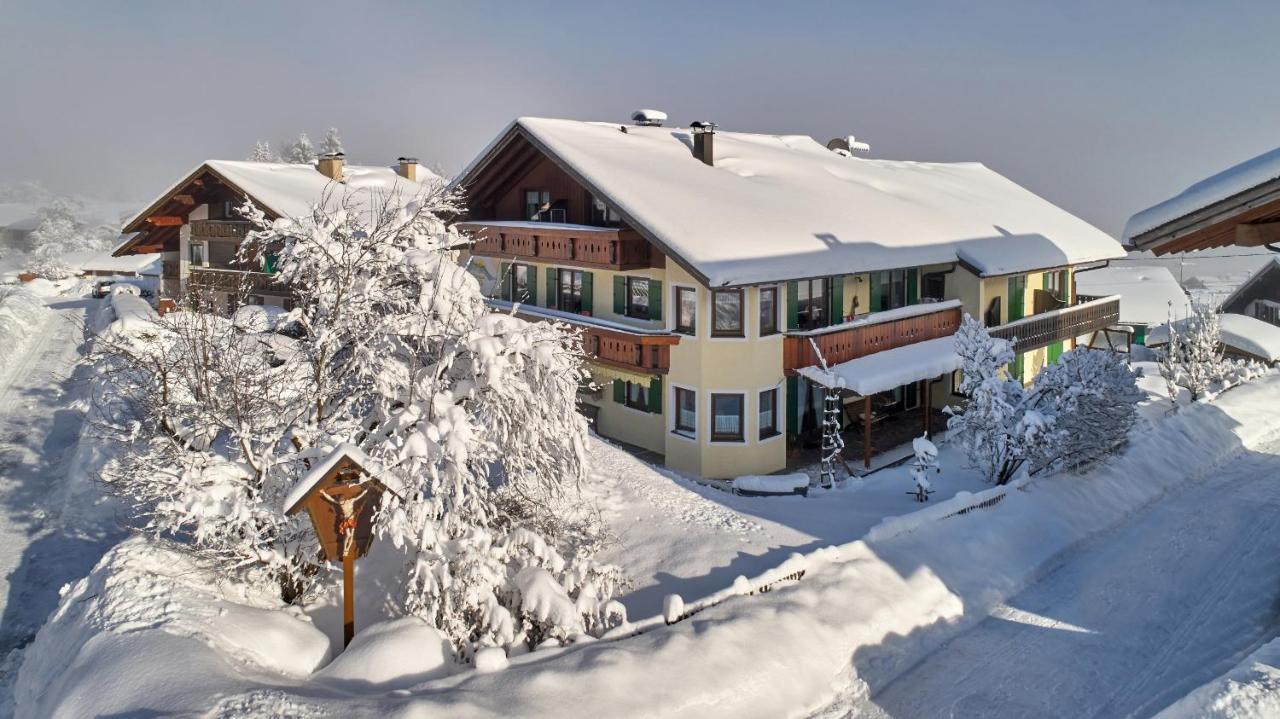 Hotel Gaestehaus Alpina Bad Kohlgrub Exterior foto